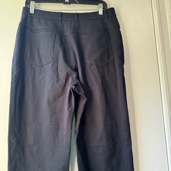 ST. John Sport Pants Size 10 Black Marie Gray Fly Gold Button USA Made - Picture 4 of 8